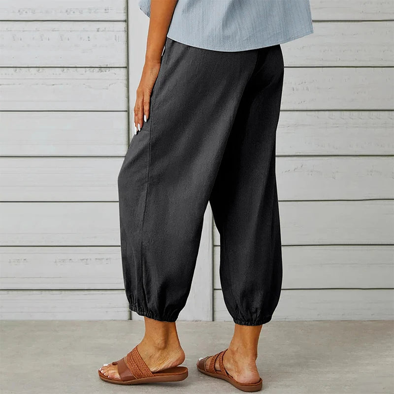 Pantalones tobilleros con bolsillos anchos